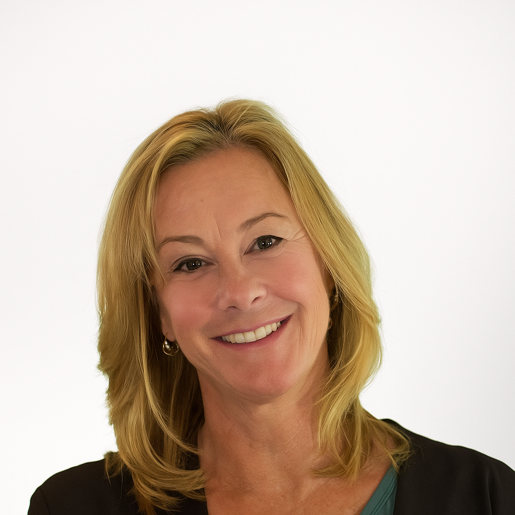 Diane Traynor Headshot